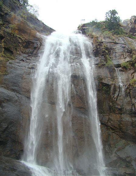 Entry points to waterfalls and trekking paths